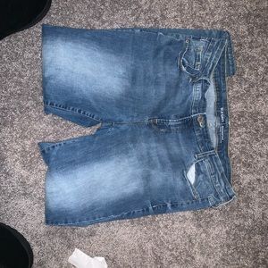 Women’s jeans
